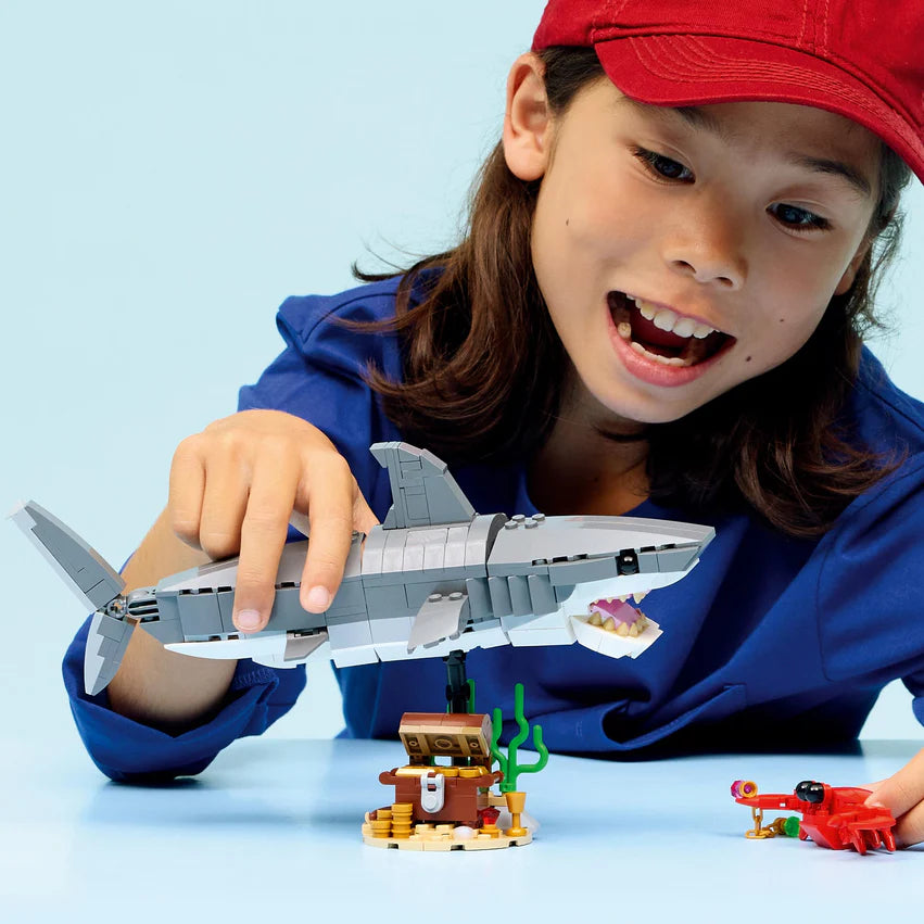 Tiburon Feroz Con Cofre Del Tesoro Lego Creator