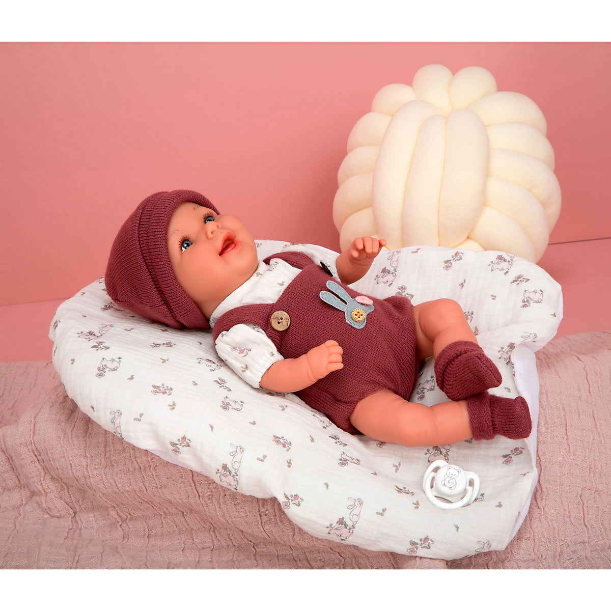 Muñeco De Peso Elegance Gadi Granate Con Cojin 35 Cms Arias