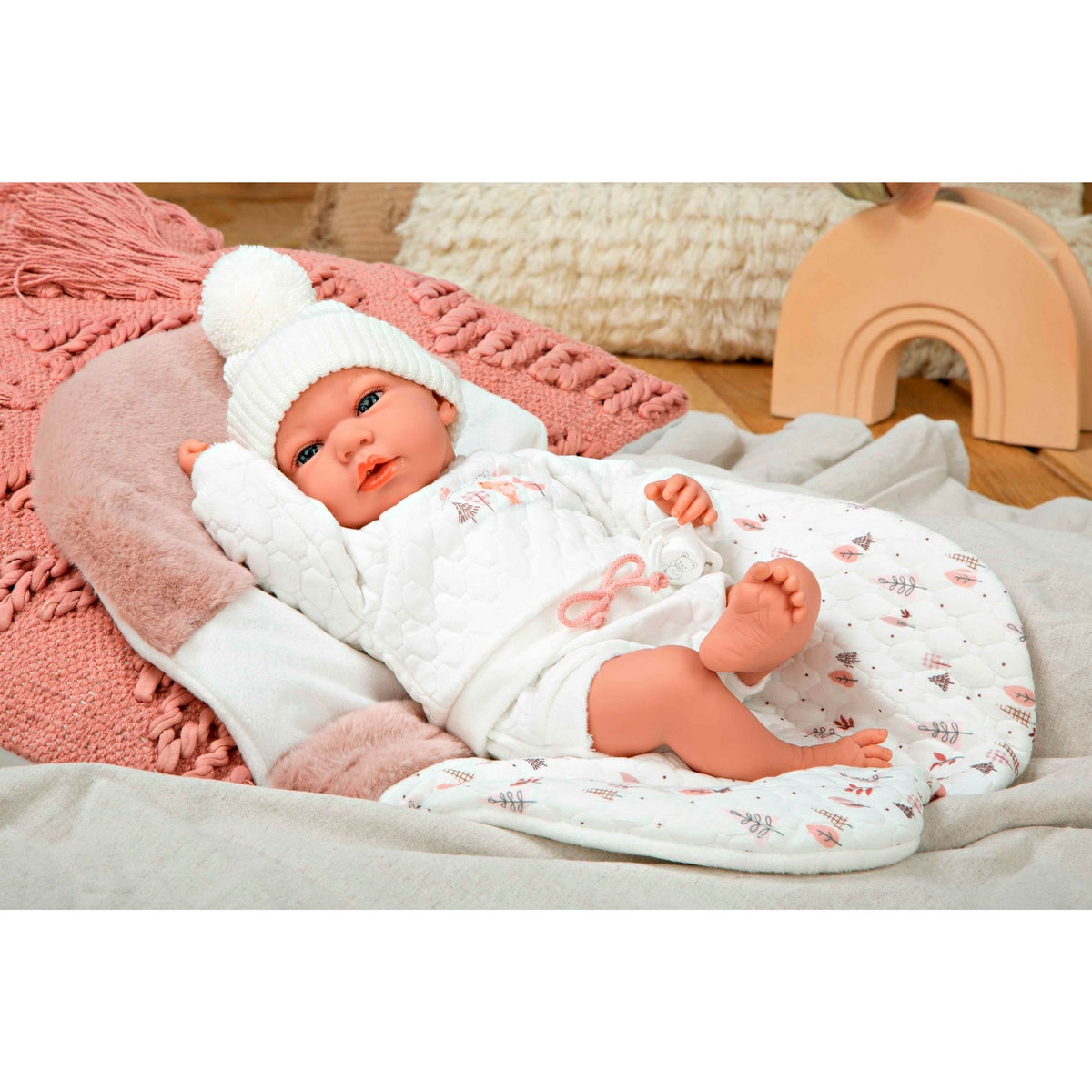 Muñeco De Peso Elegance Andie Rosa C/Saco De Dormir 40 Cm Arias