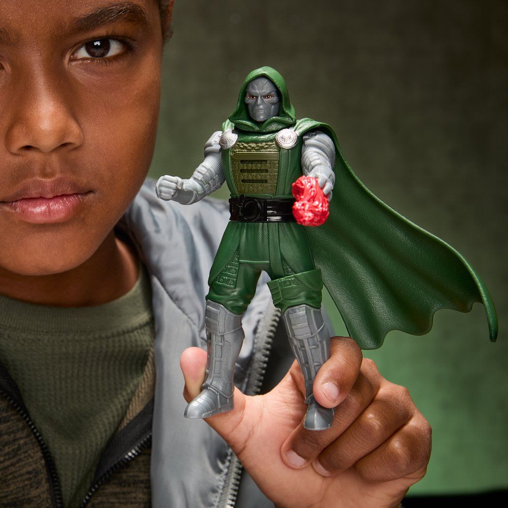 Figura De Accion Marvel Avengers Doomsday Efectos De Accion Doctor Doom - foto 18