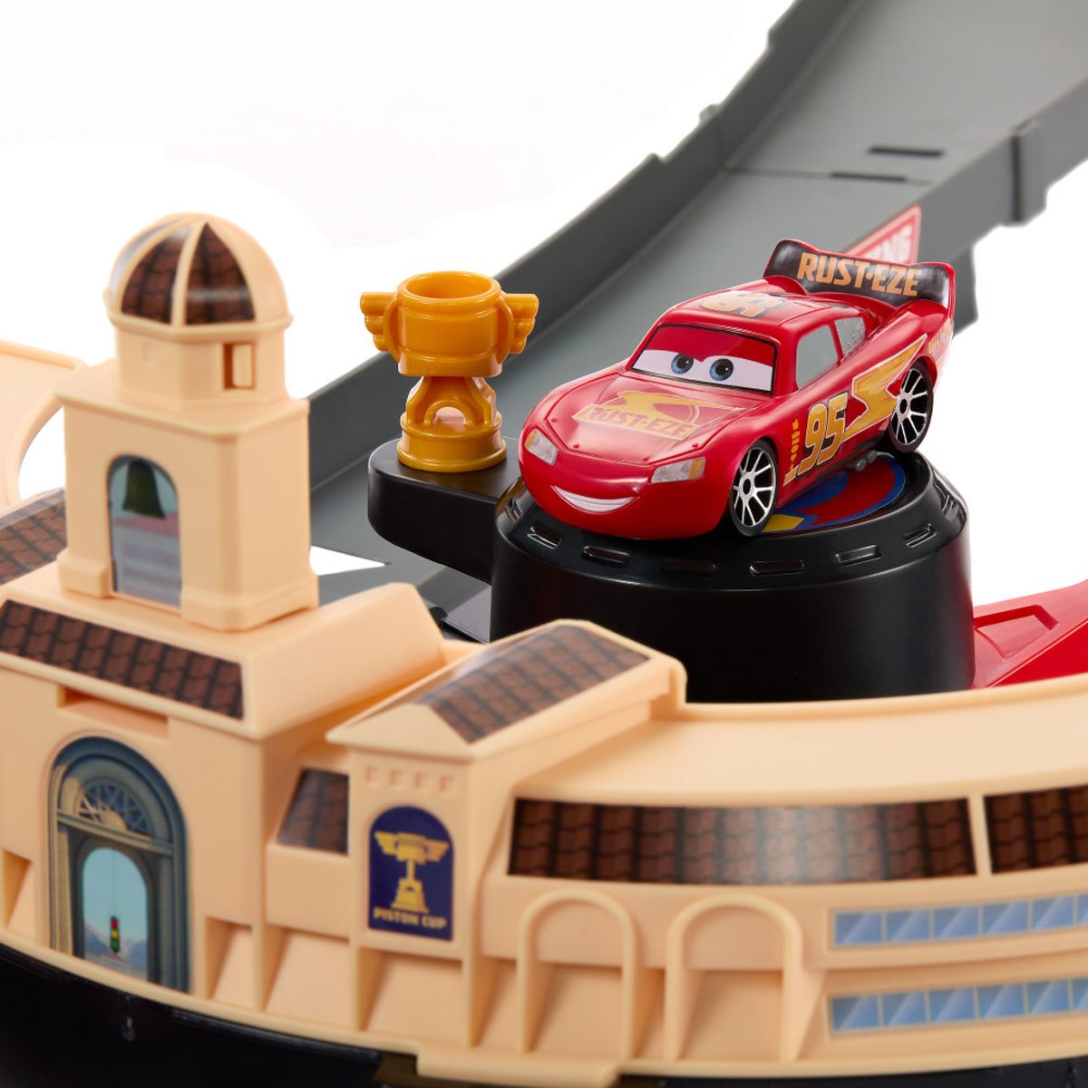 Disney Pixar Cars Pista De Autos Rayo Mcqueen Radiator Springs
