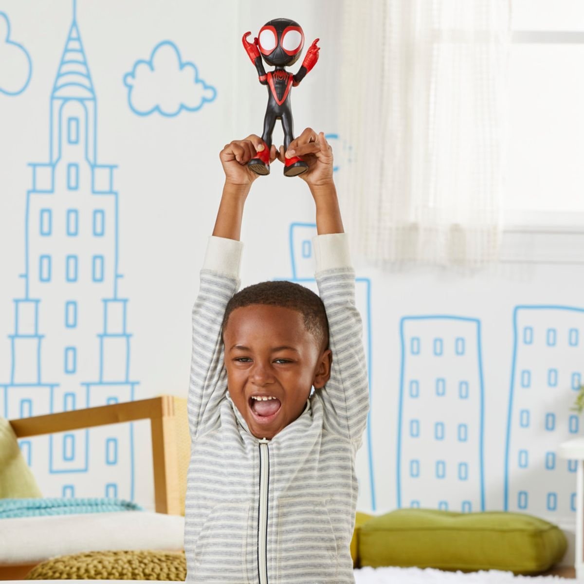 Spiderman Fantasticos Amigos Mega Figures - Miles Morales