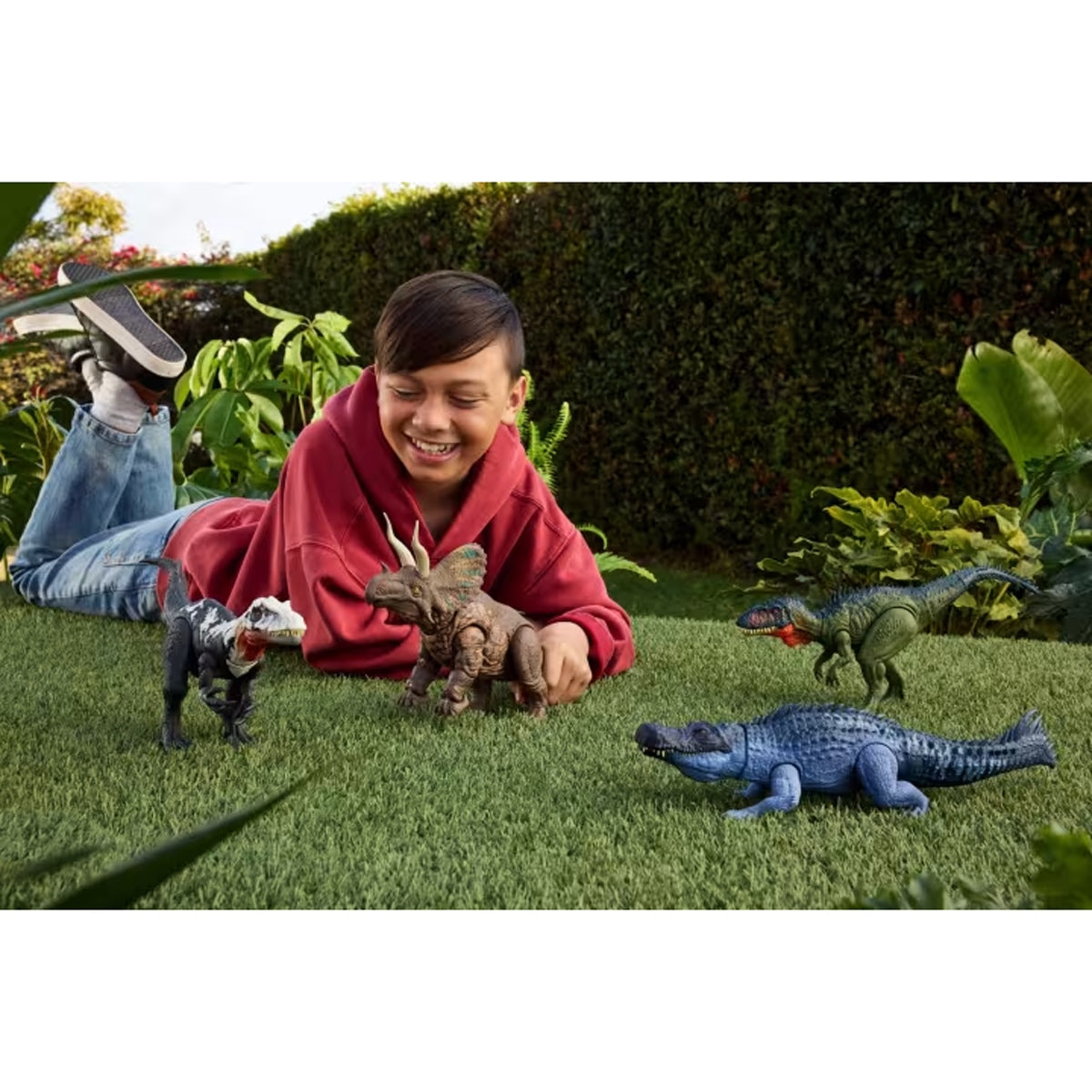 Jurassic World Dinosaurio Rebirth Rastreadores Gigantes - Chilantaisaurus