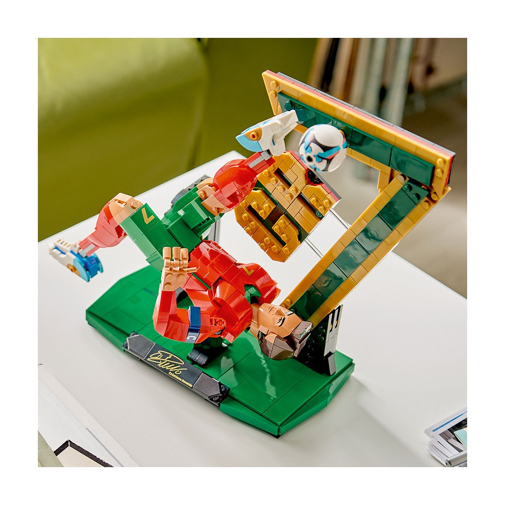 Cristiano Ronaldo Leyenda Del Futbol Lego Special Edition