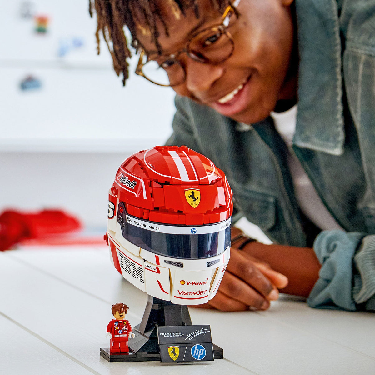 LEGO Editions Scuderia Ferrari HP Casco Charles Leclerc