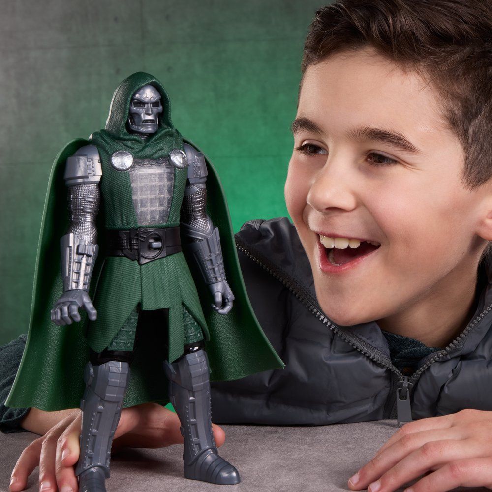 Figura De Accion Marvel Avengers Doomsday Brillo De Poder Doctor Doom - foto 6