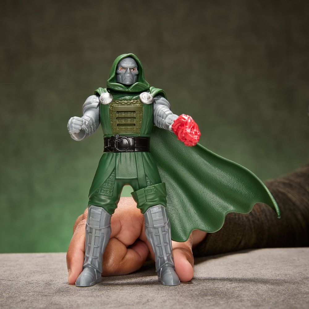 Figura De Accion Marvel Avengers Doomsday Efectos De Accion Doctor Doom - foto 12