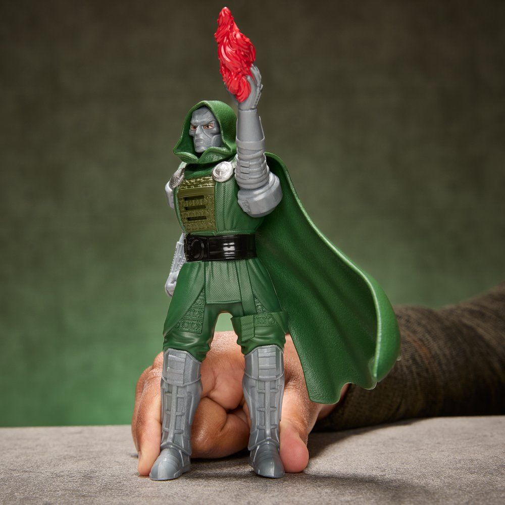Figura De Accion Marvel Avengers Doomsday Efectos De Accion Doctor Doom - foto 14