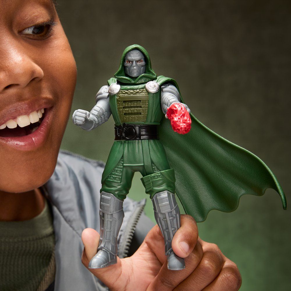 Figura De Accion Marvel Avengers Doomsday Efectos De Accion Doctor Doom - foto 17