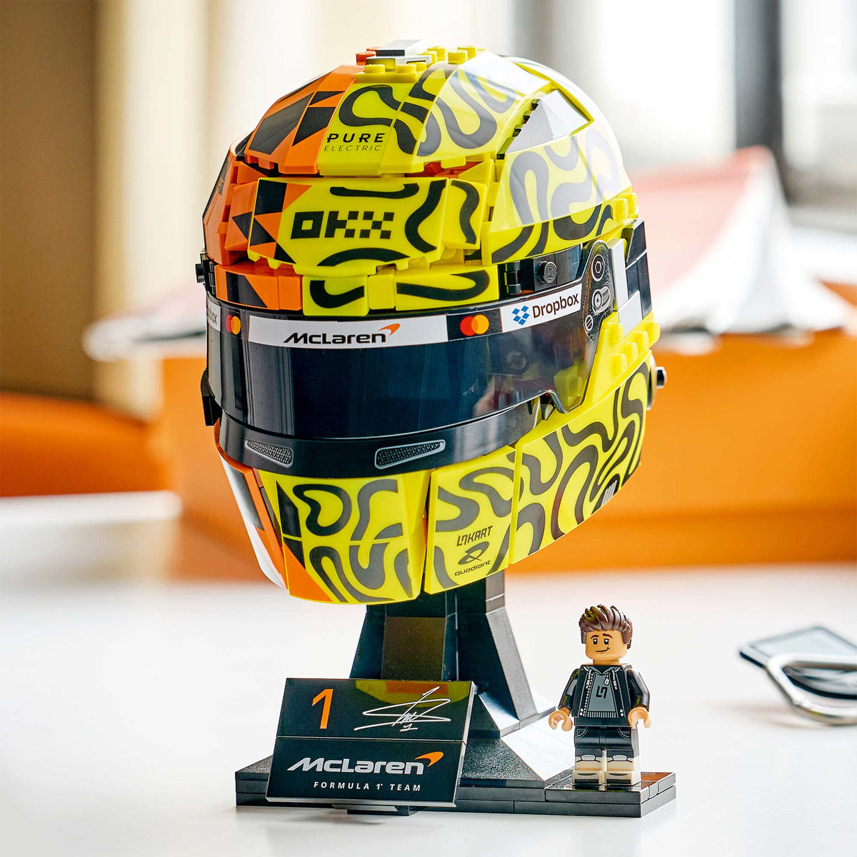 Casco Lando Norris Mclaren F1 Lego Special Edition — 43208_08.jpg