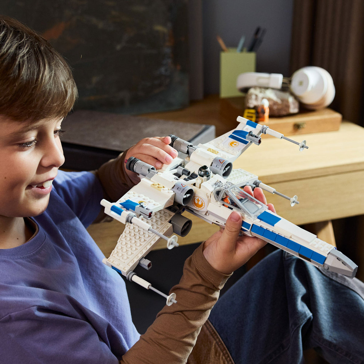 LEGO Star Wars Caza Estelar Ala X-Wing de la Nueva República