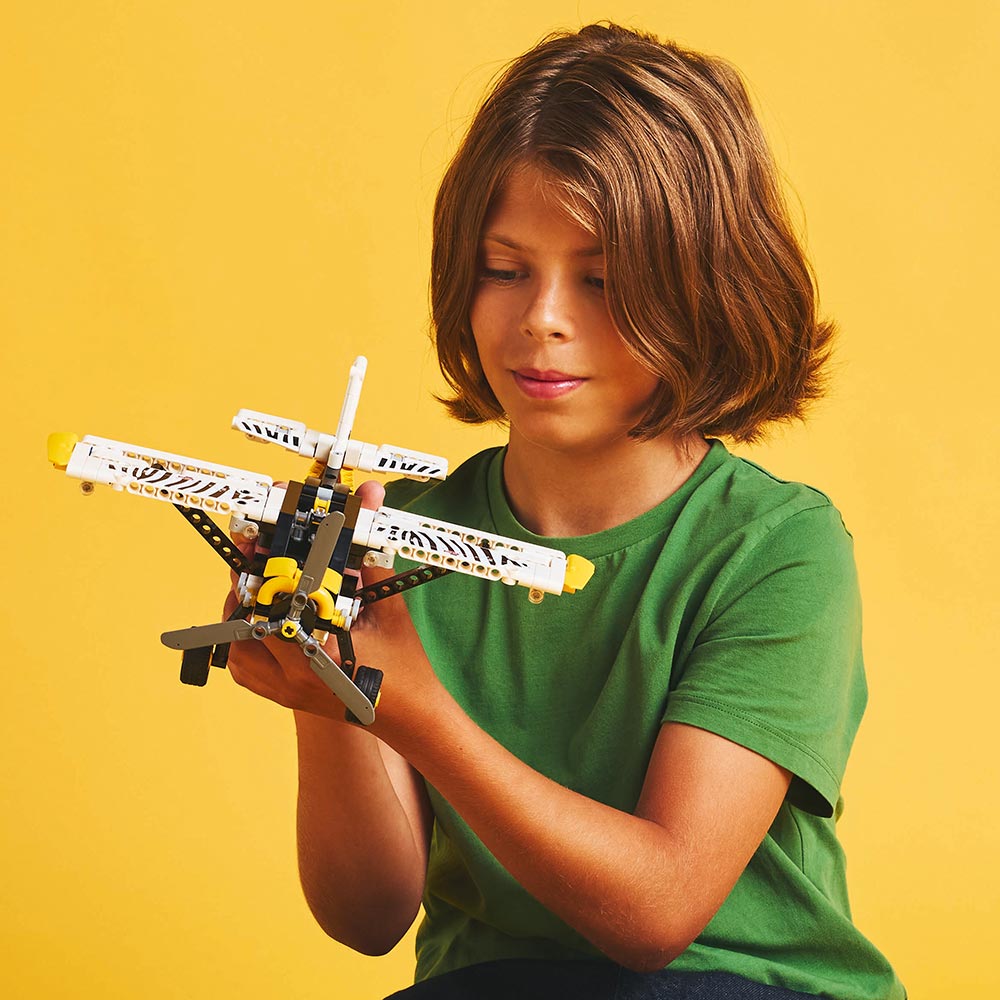 LEGO Technic Avioneta