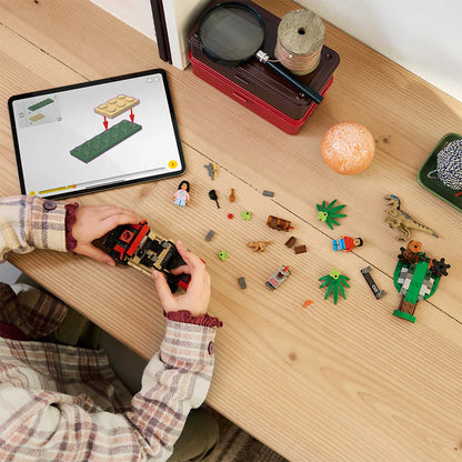 Escape En Auto Todoterreno Y Raptor Al Acecho Lego Jurassic World