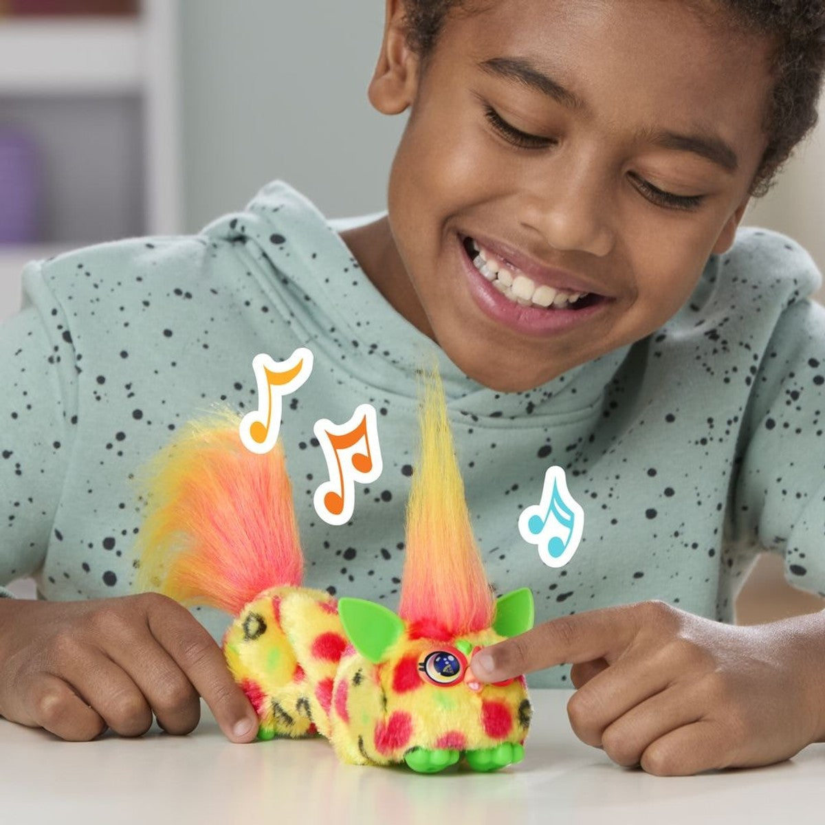 Miniamigo Interactivo Furby Furblets DJ - Pepp-Oh-Roni