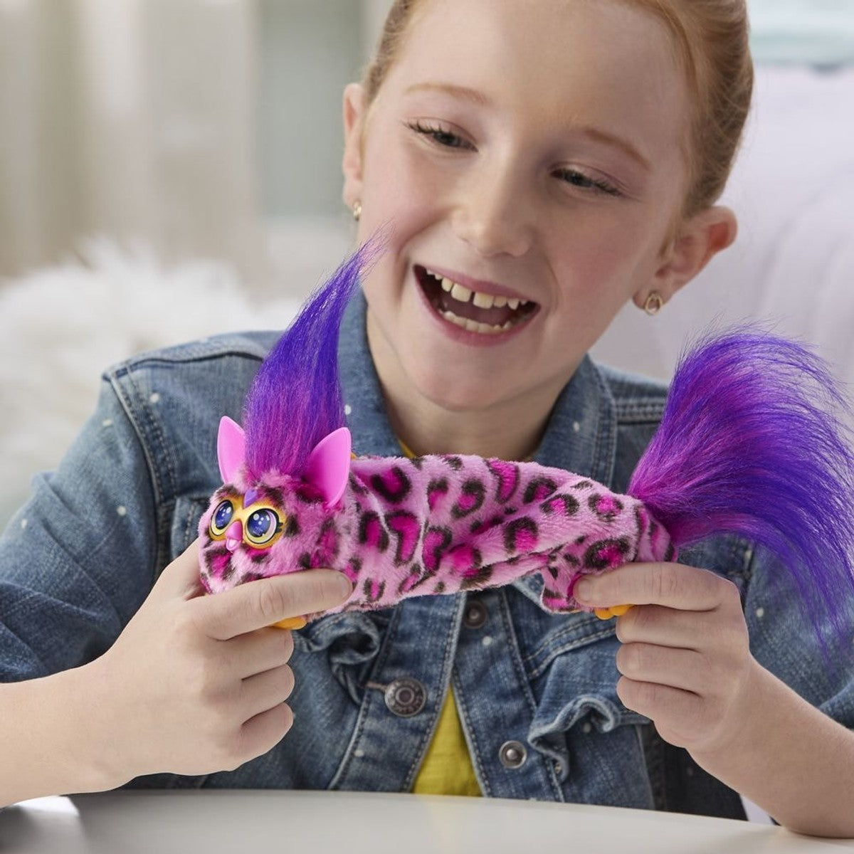 Miniamigo Interactivo Furby Furblets DJ - Kitt-Ee-Luv