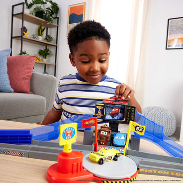 Cars De Disney Y Pixar Pista De Acrobacias De La Copa Pistón-2