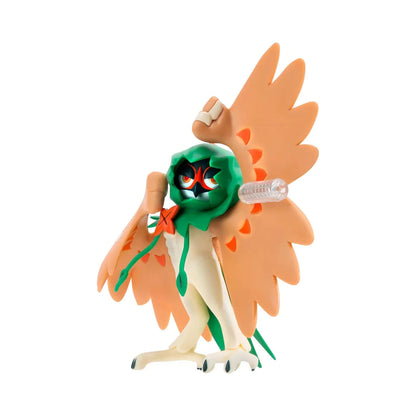 Figura Decidueye Pokémon Jazwares mostrando función de lanzador de ataque