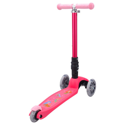Detalle del scooter Boldcube Sirenas con base decorada y freno trasero